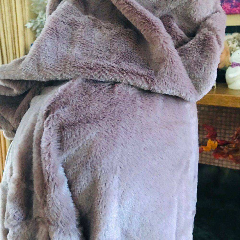 5⭐️ Rated Purple Plush Oversized Teddy Bear Hoodie - Picture 4 of 8
